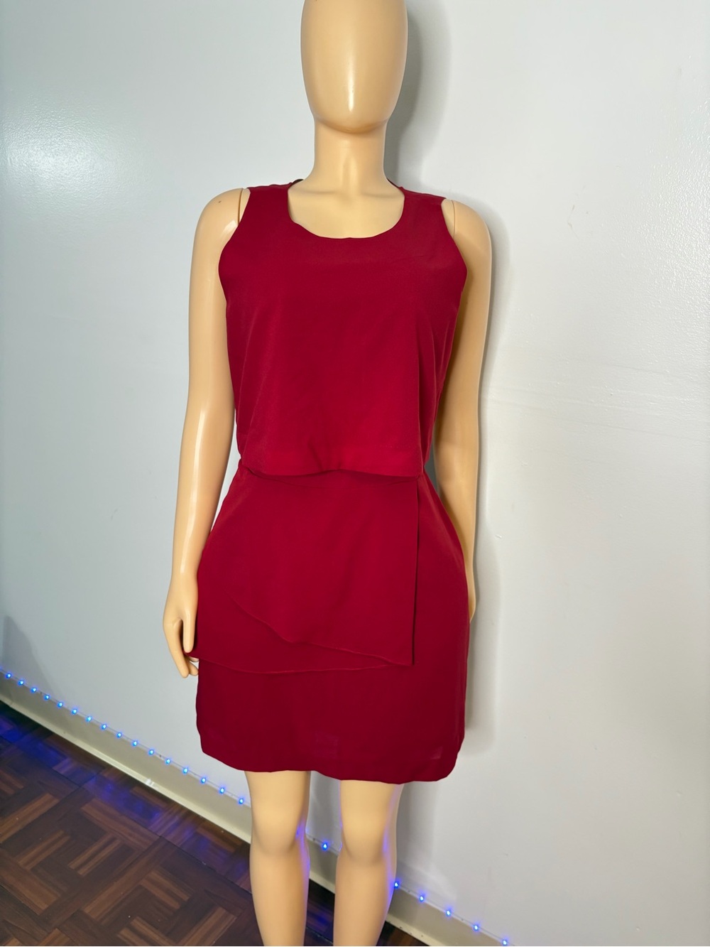 Sleeveless burgundy Layered Shift Dress